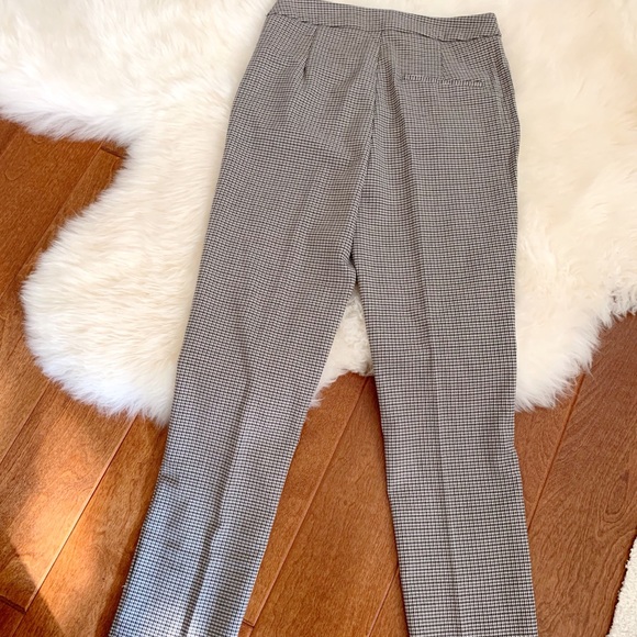 NWT Zara Ruffled Pockets - Picture 3 of 8